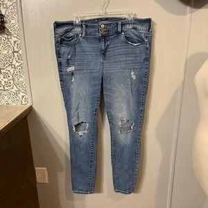 Torrid Distressed Ripped Denim Jeans Jeggings Blue Wash 3 Button (Women's 18R)‎